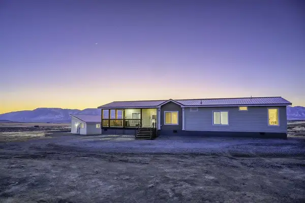 88 & 90 Richland Tr, Powell, WY 82435