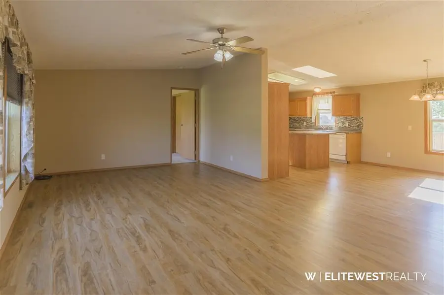 952 Road 6, Powell, WY 82435 - Image #3