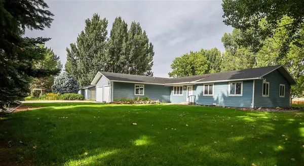 1061 Vali Rd, Powell, WY 82435