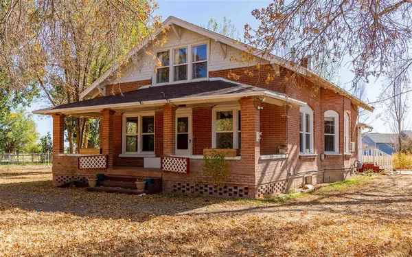 1014 Lane 12, Lovell, WY 82431