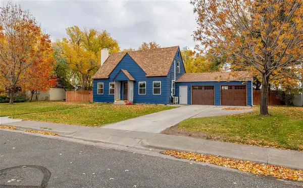 529 Circle Dr E, Cody, WY 82414