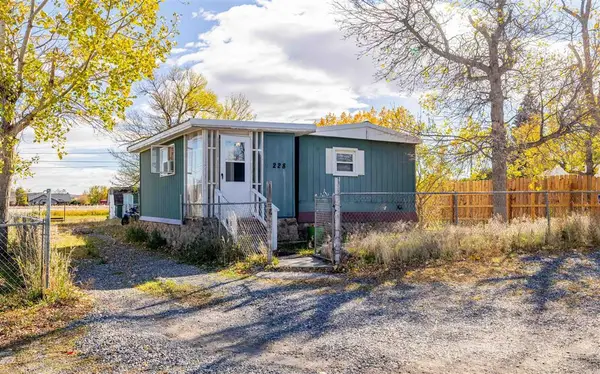 228 C St, Cody, WY 82414