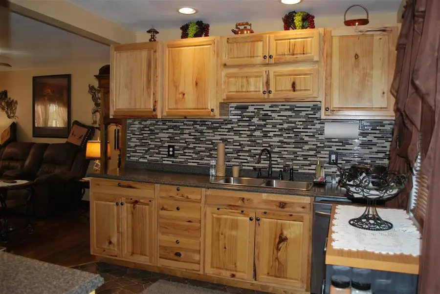 722 S 13th St, Worland, WY 82401 - Image #2