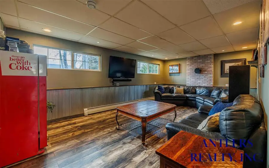 435 E 8th St, Powell, WY 82435 - Image #3