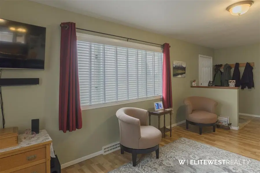 1210 N Gilbert St, Powell, WY 82435 - Image #2