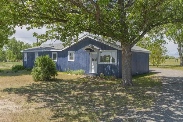 1120 Road 9, Powell, WY 82435