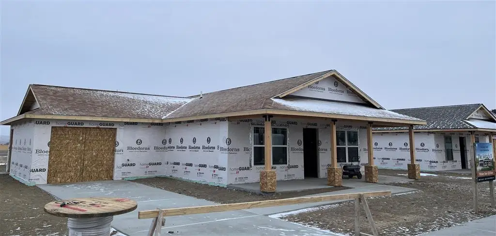 277 Cypress Dr, Powell, WY 82435 - Image #1