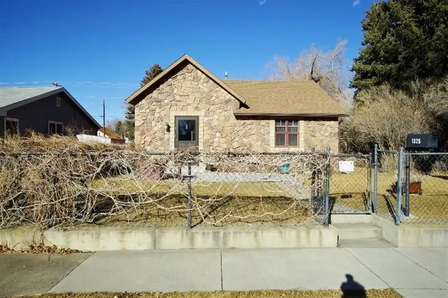 1325 Salsbury Ave, Cody, WY 82414 - #2