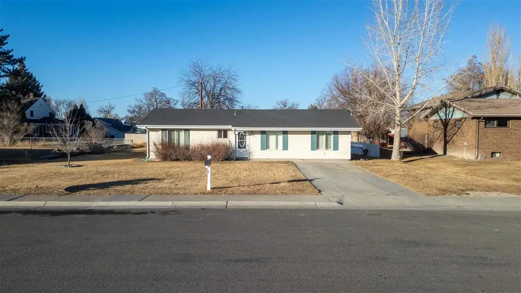 141 E 6th Ave, Lovell, WY 82431 - #1