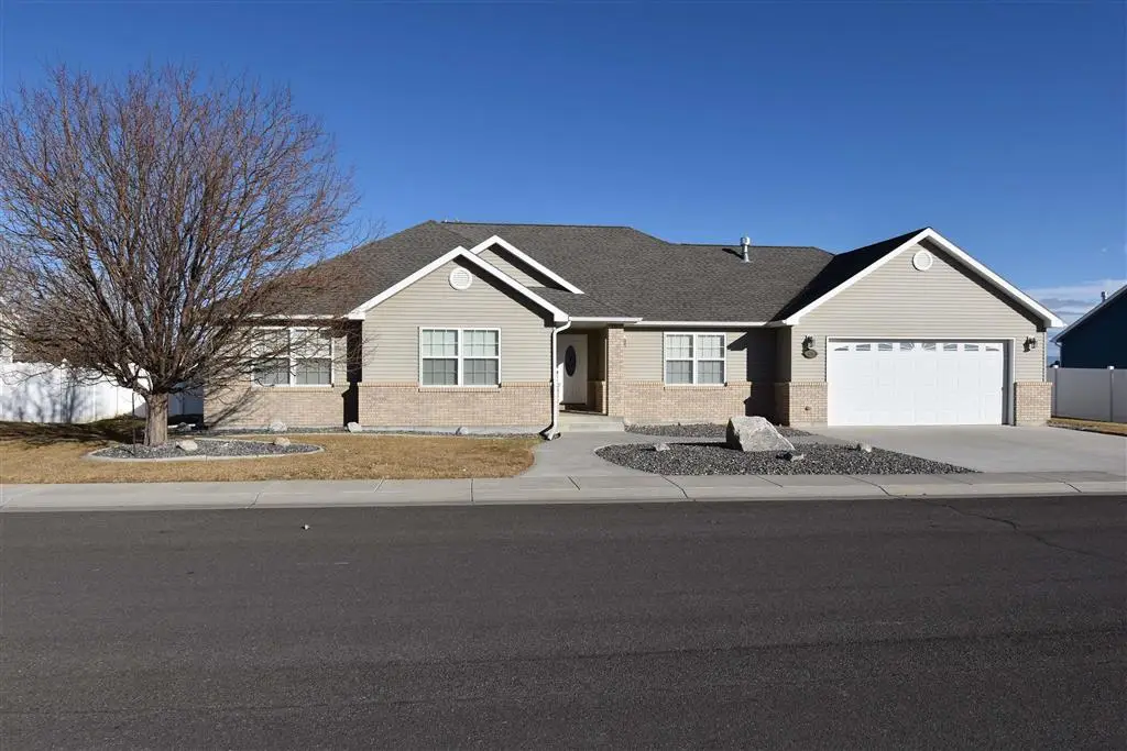 1231 Sequoia Dr, Powell, WY 82435 - Image #1