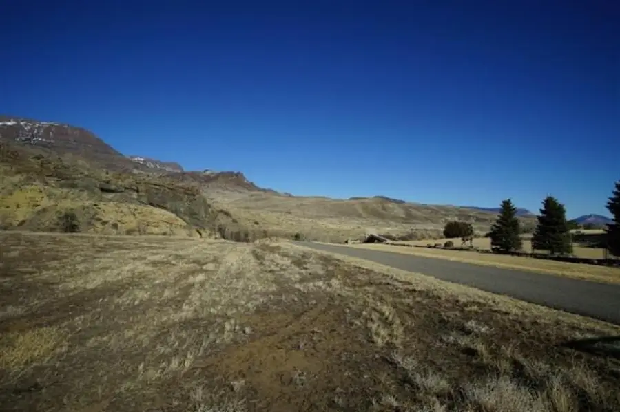 65 Copperleaf Dr, Cody, WY 82414 - #2