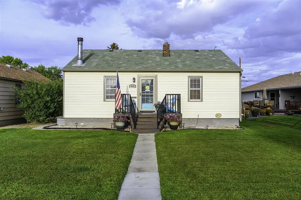 564 N Clark St, Powell, WY 82435 - #1