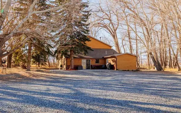 745 Southfork Rd, Cody, WY 82414