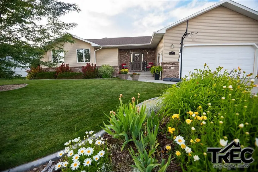 621 Avenue B, Powell, WY 82435 - #2