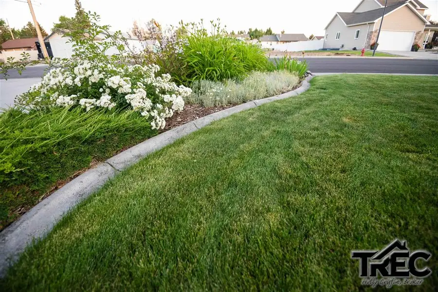 621 Avenue B, Powell, WY 82435 - #3