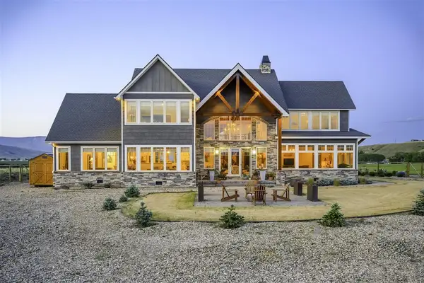 6 Whitney Dr, Cody, WY 82414