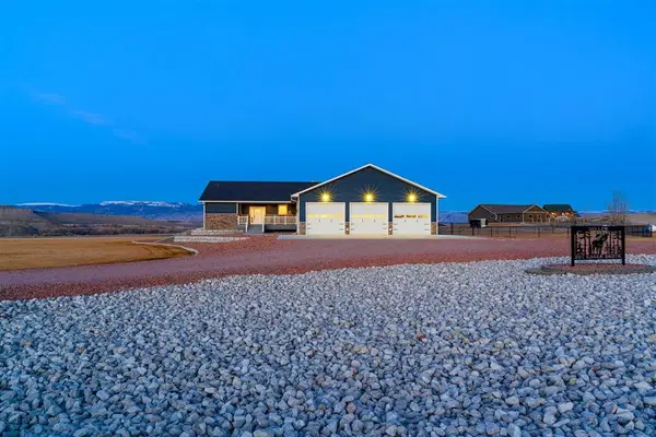 207 Eagle Dr, Greybull, WY 82426