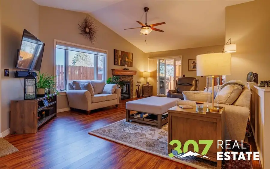 1138 Sage Brush St, Cody, WY 82414 - #3