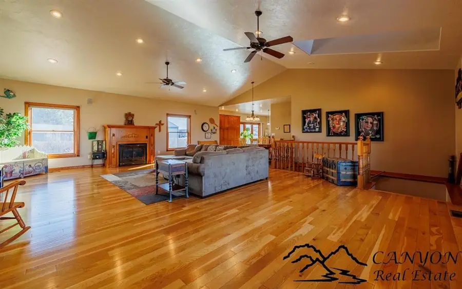 6 Viking Dr, Cody, WY 82414 - #2
