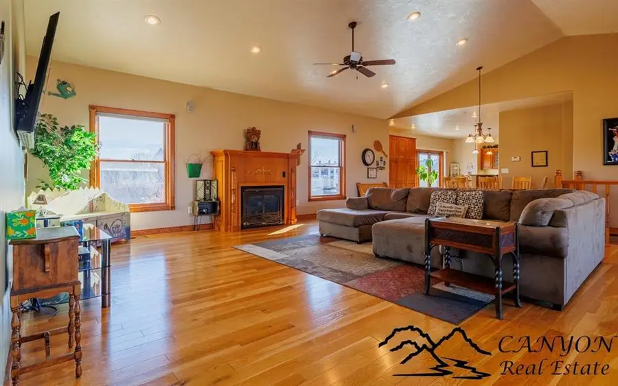 6 Viking Dr, Cody, WY 82414 - #3