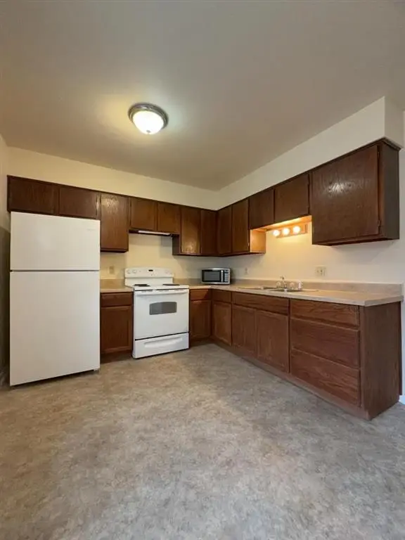 1825 Mountain View Dr, Cody, WY 82414 - #3