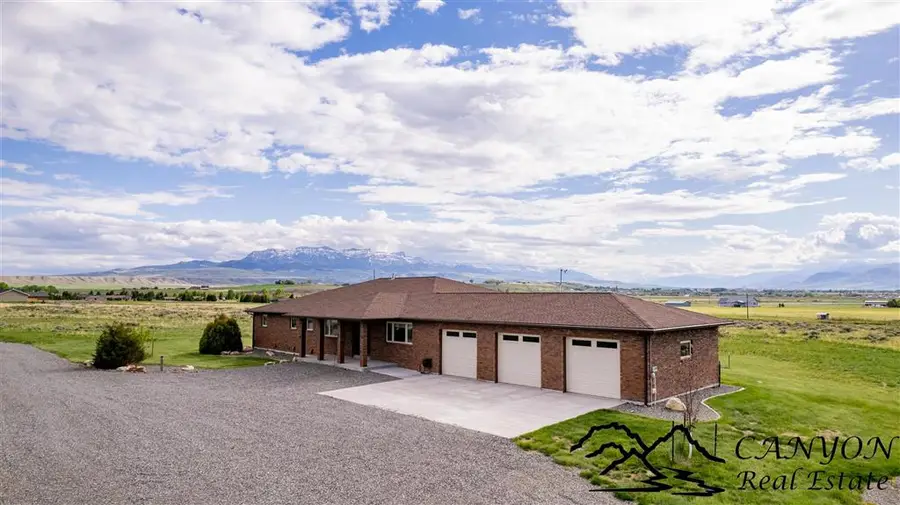 31 Diamond Basin Rd, Cody, WY 82414 - #2