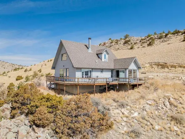 25 Wall St, Cody, WY 82414