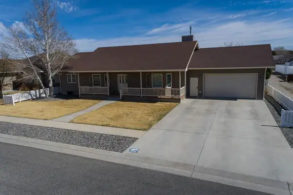 926 33rd St, Cody, WY 82414