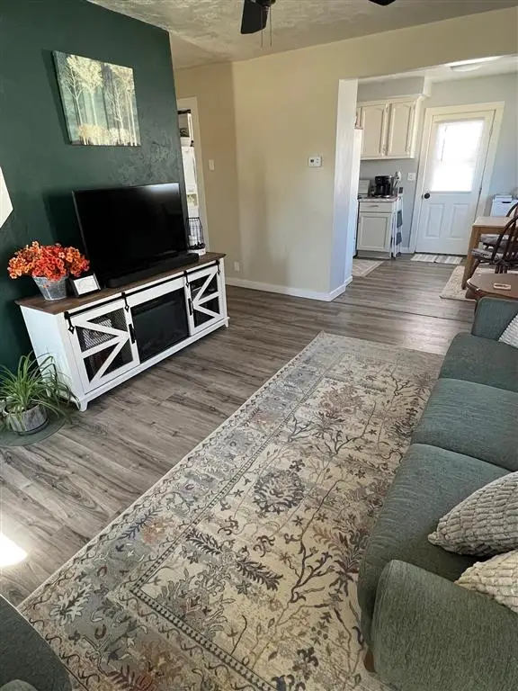 121 N 13th St, Worland, WY 82401 - #2