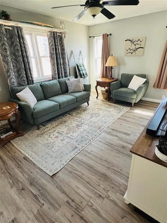 121 N 13th St, Worland, WY 82401 - #3
