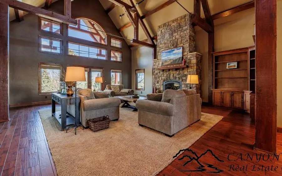 701 Olive Glenn Dr, Cody, WY 82414 - #3