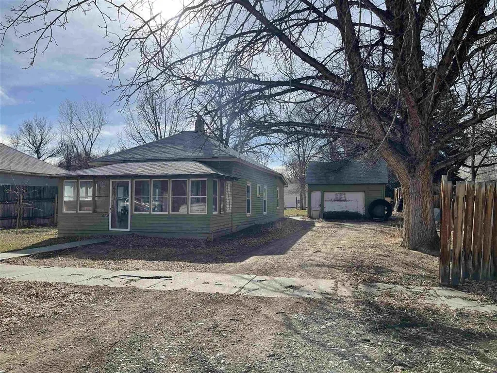 506 6th St S, Basin, WY 82410 - #1