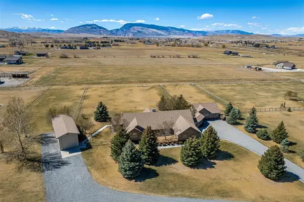 33 Road 3DX, Cody, WY 82414