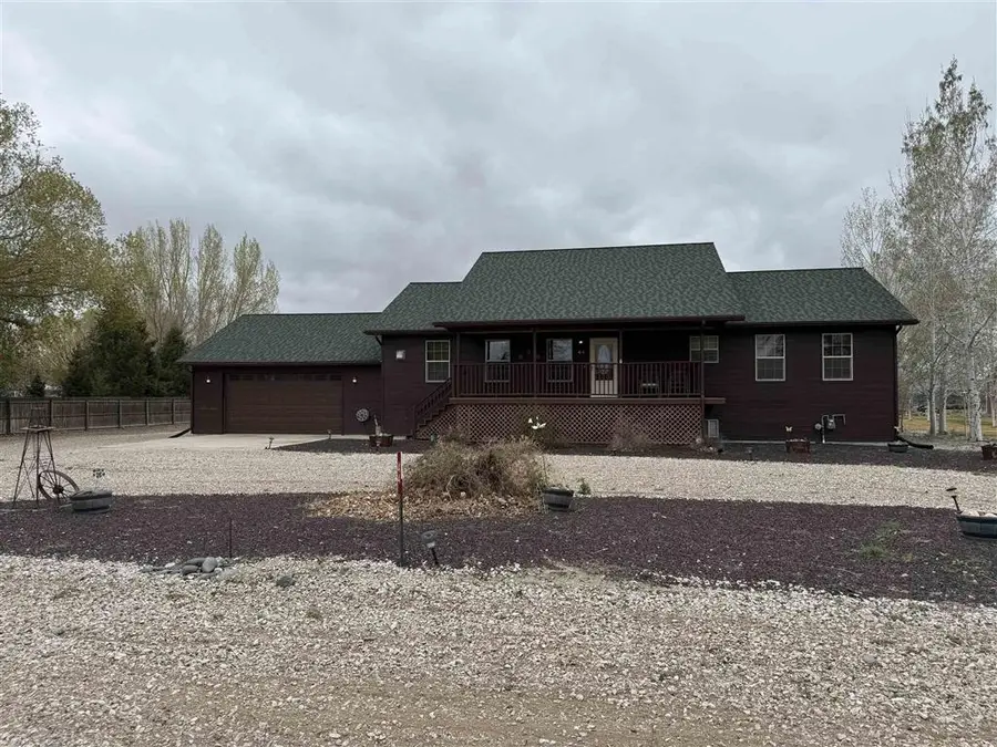 44 Image Dr, Lovell, WY 82431 - #2