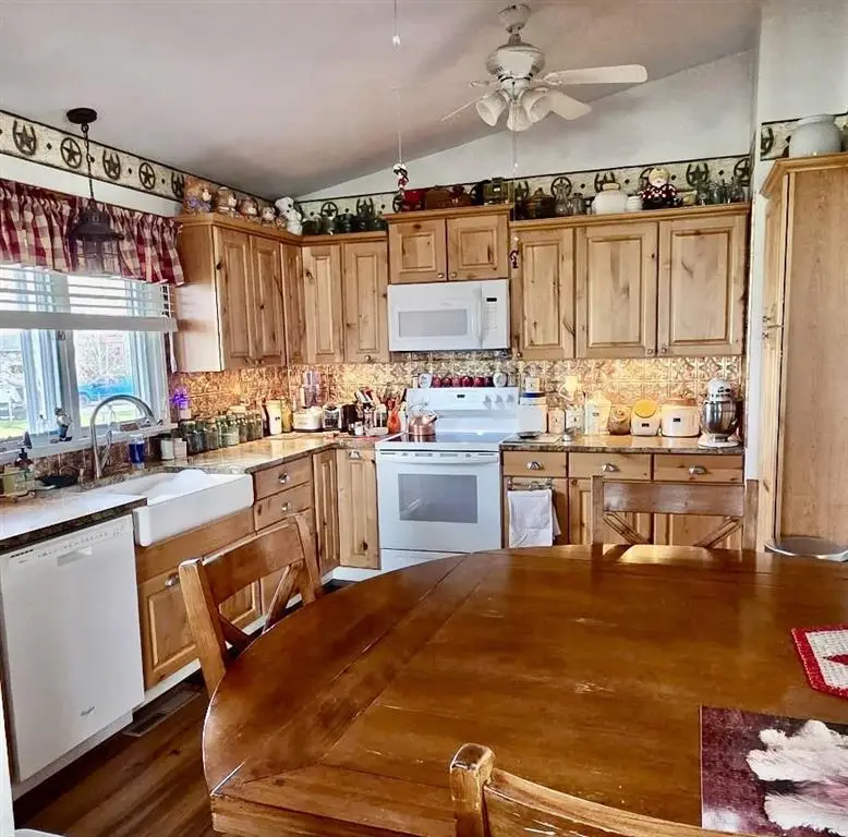 111 Country Drive, Worland, WY 82401 - #3