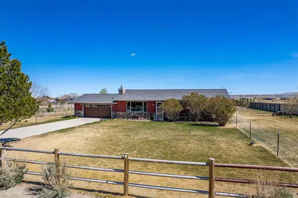 12 Marquette Dr, Cody, WY 82414