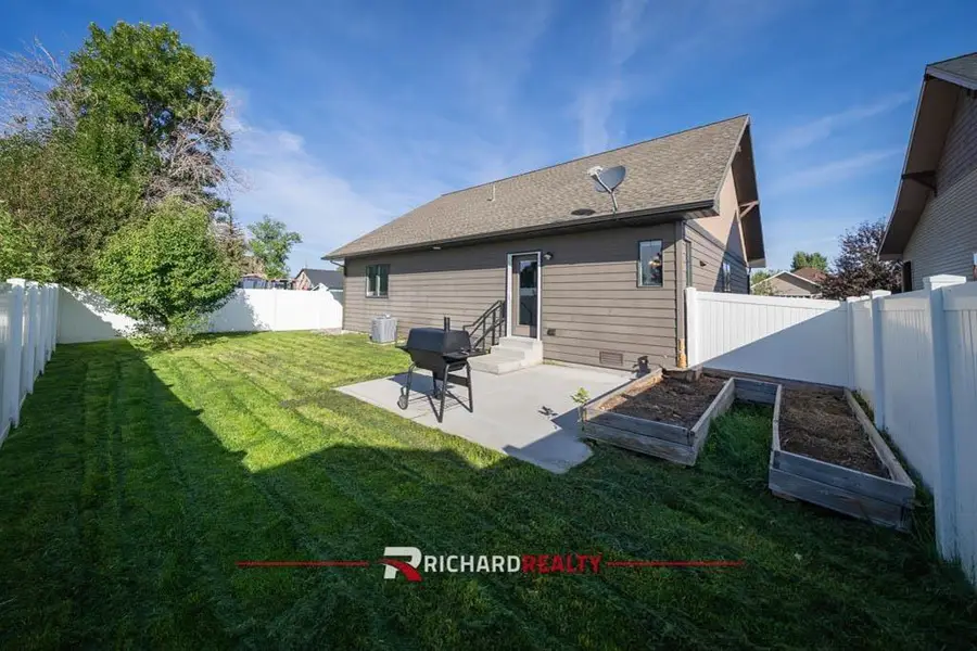2924 Fuelie Ave, Cody, WY 82414 - #2