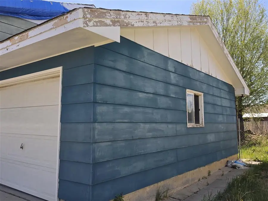 1808 Gregg Ave, Worland, WY 82401 - #3