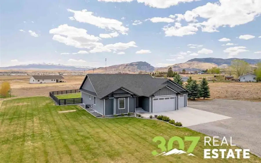 28 Gerber Ln, Cody, WY 82414 - #2