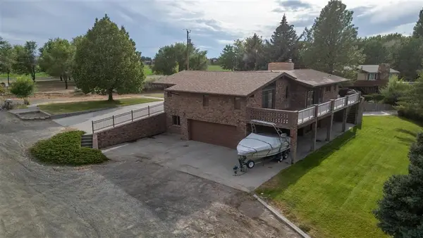 852 Garfield Ave, Lovell, WY 82431