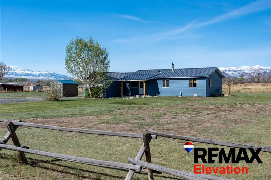 21 Sunburst Dr, Cody, WY 82414 - #2