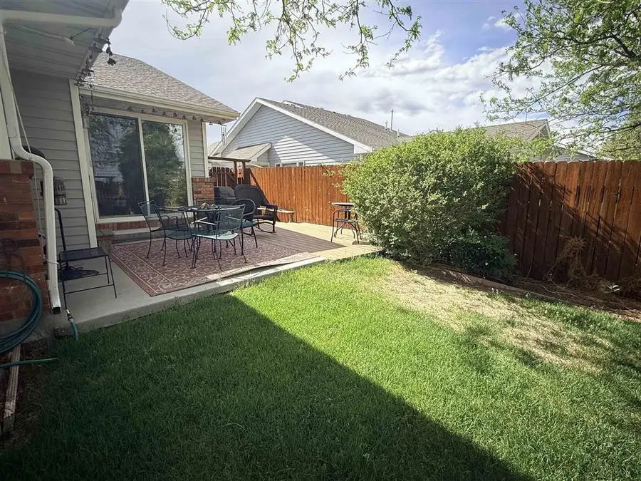 1226 33rd St, Cody, WY 82414 - #2