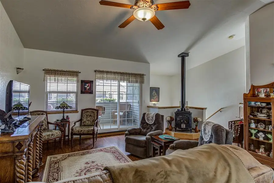 2803 Lincoln Ave, Cody, WY 82414 - #3