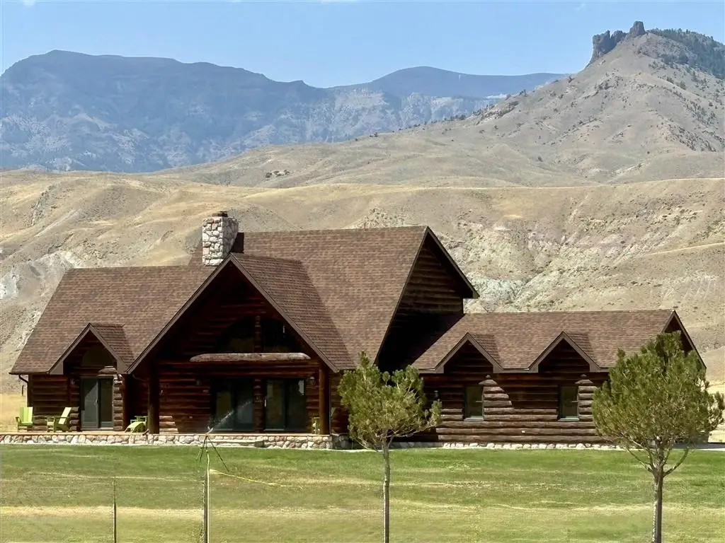 2433 Southfork Rd, Cody, WY 82414 - #1
