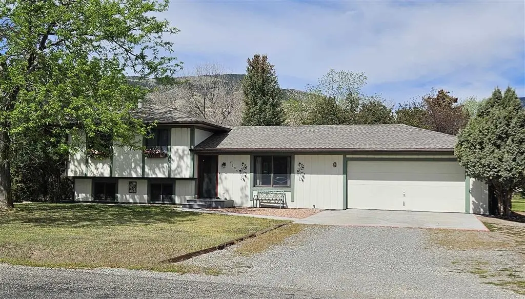 2305 Tresler Ave, Cody, WY 82414 - #1