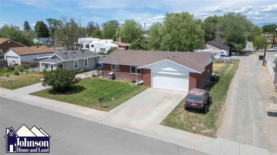 175 E 7th St, Lovell, WY 82431 - #2