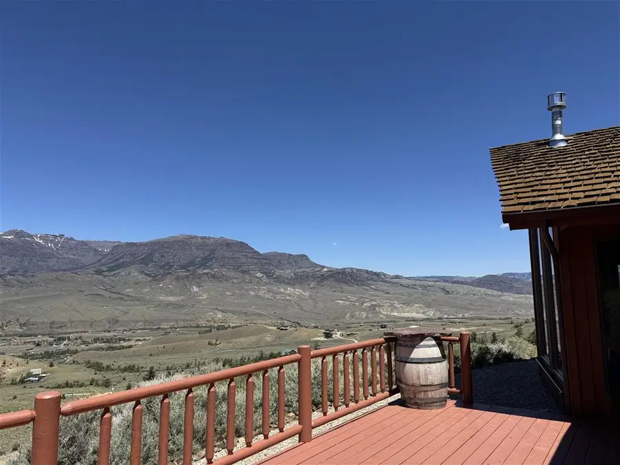 128 Laurel Dr, Wapiti, WY 82450 - #2