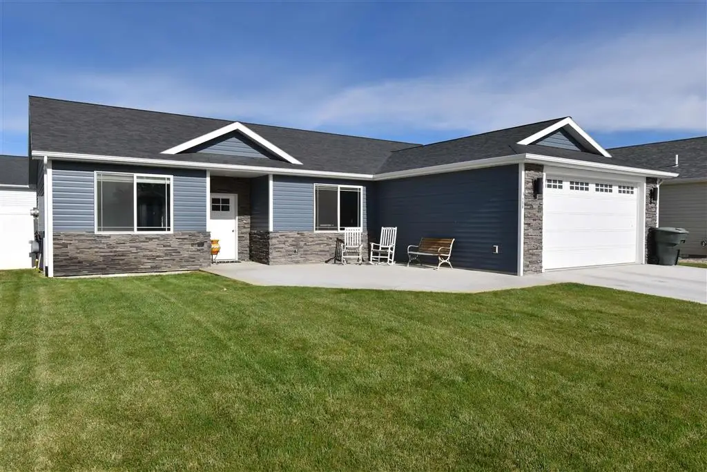 158 S Cedarwood Dr, Powell, WY 82435 - #1