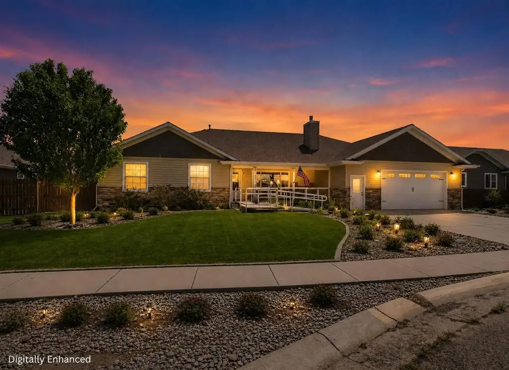 3532 Maple Leaf Ave, Cody, WY 82414 - #1