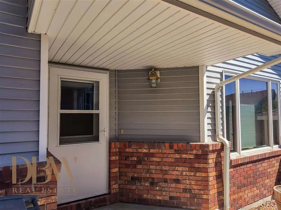 1208 Sage Brush St, Cody, WY 82414 - #2